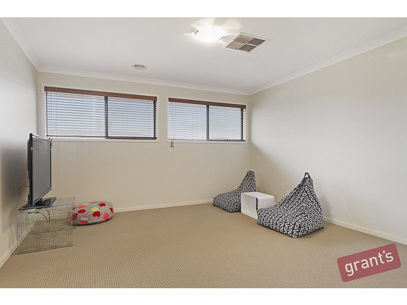 9 Rose Garden Court, Narre Warren North VIC 3804