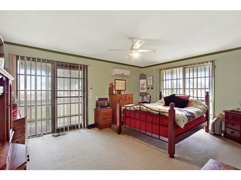 39 George Chudleigh Drive, Hallam VIC 3803