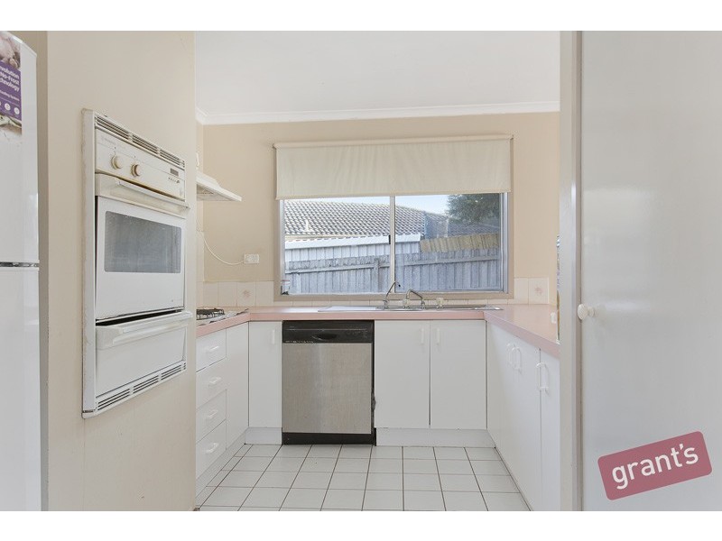 16 Newberry Retreat, Hampton Park VIC 3976