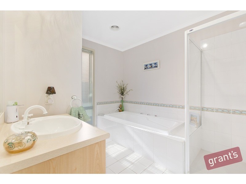 44 Wesley Drive, Narre Warren VIC 3805