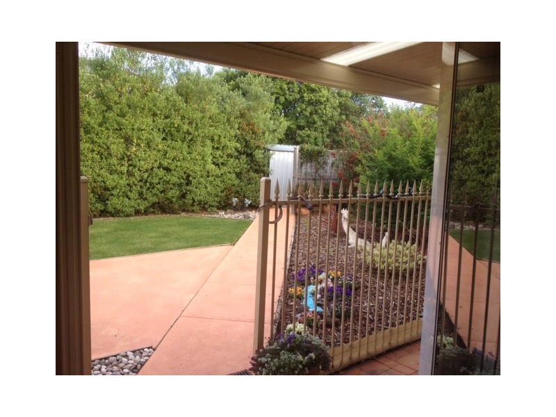 44 Wesley Drive, Narre Warren VIC 3805