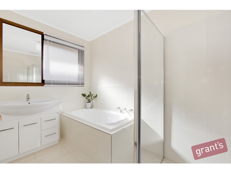 20 Tripoli Court, Hallam VIC 3803