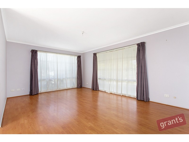 36 Maculata Drive, Cranbourne West VIC 3977