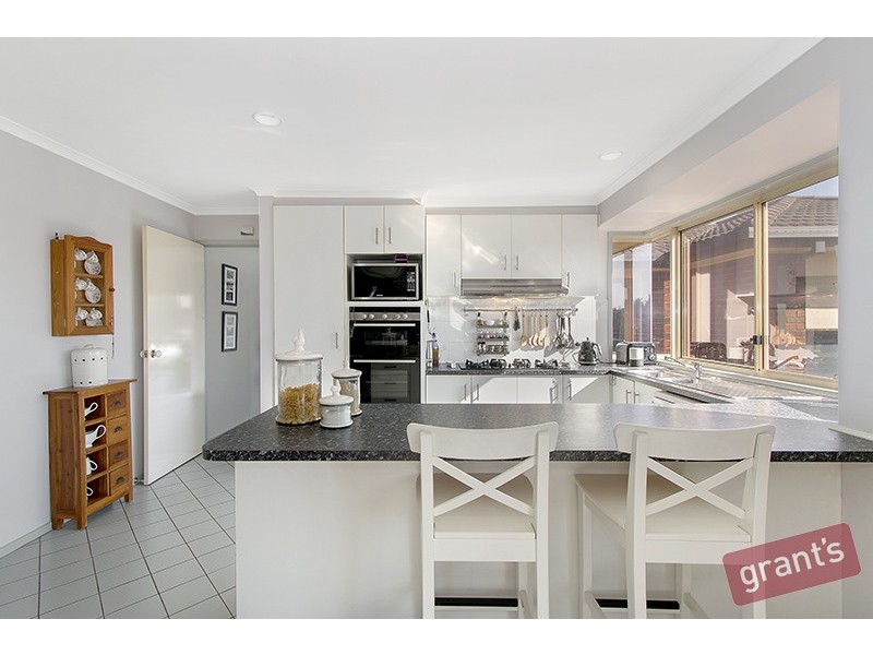 24 Madison Avenue, Narre Warren VIC 3805