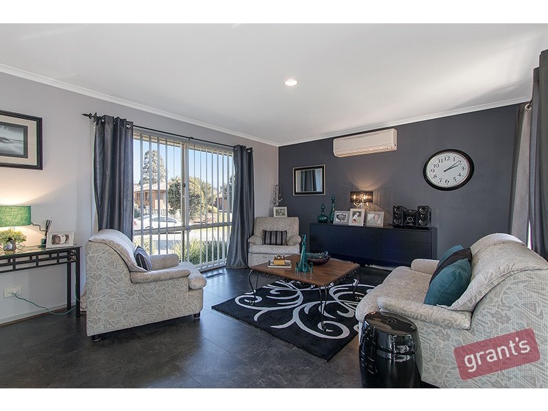 24 Madison Avenue, Narre Warren VIC 3805