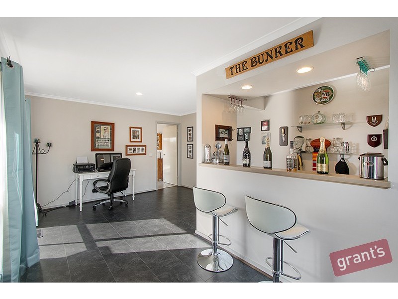 24 Madison Avenue, Narre Warren VIC 3805