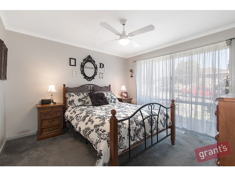 24 Madison Avenue, Narre Warren VIC 3805