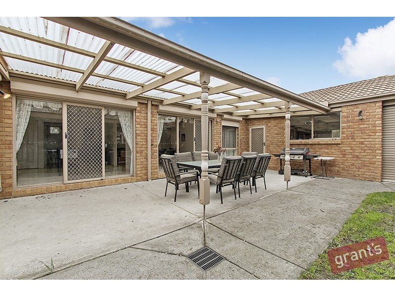 12 Charing Cross Place, Narre Warren VIC 3805
