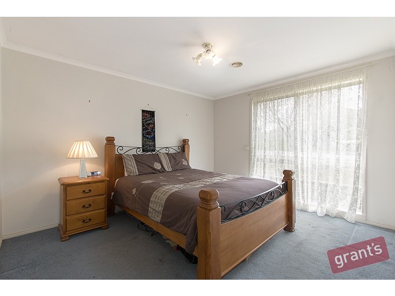 12 Charing Cross Place, Narre Warren VIC 3805