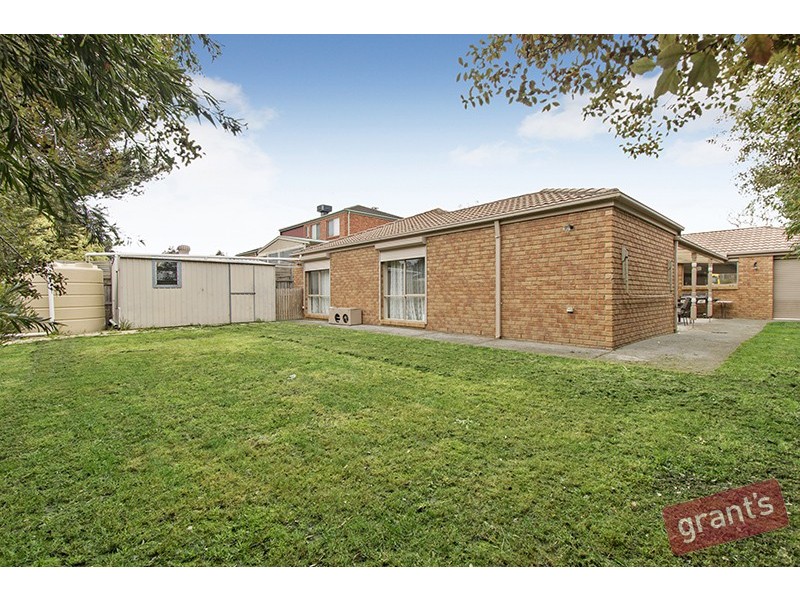12 Charing Cross Place, Narre Warren VIC 3805