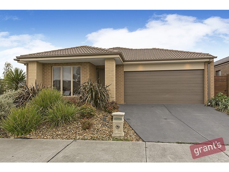 89 Heather Grove, Clyde North VIC 3978