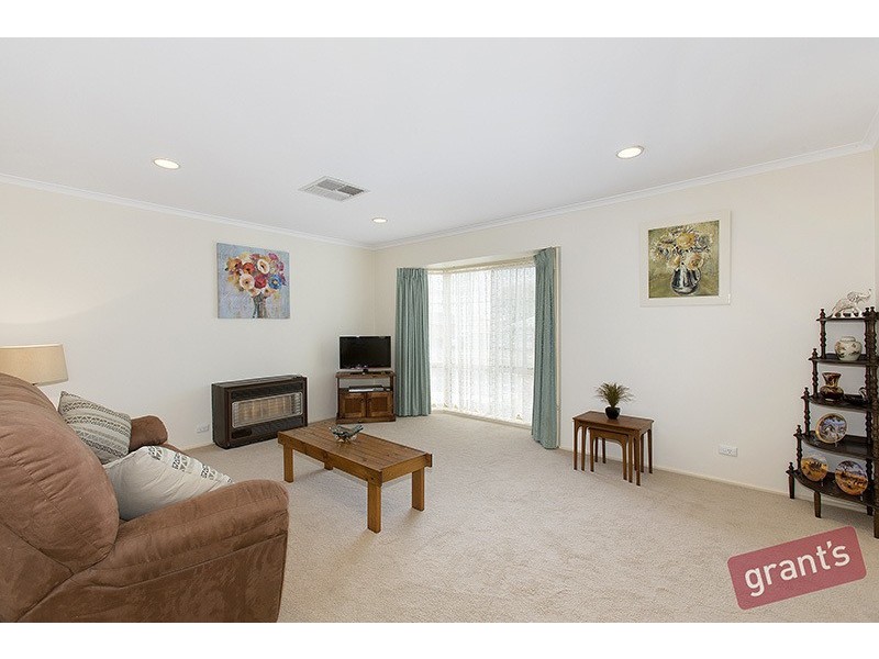 15 Barondi Avenue, Narre Warren VIC 3805