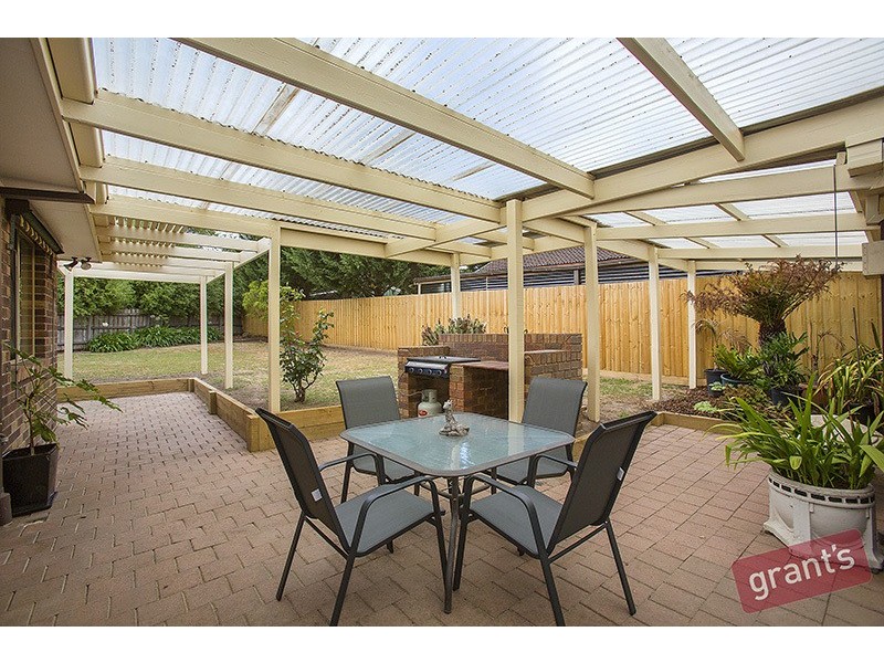 15 Barondi Avenue, Narre Warren VIC 3805