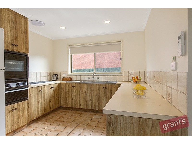 15 Barondi Avenue, Narre Warren VIC 3805