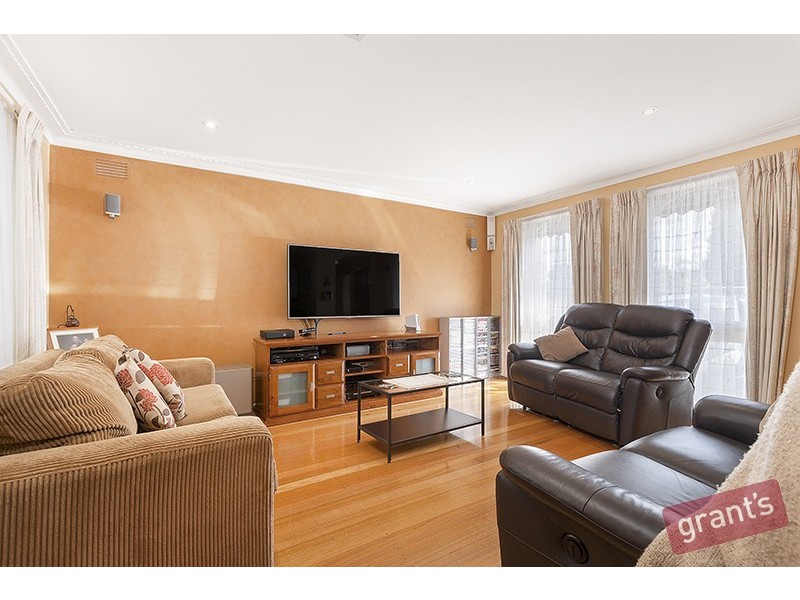 20 Primrose Hill Close, Endeavour Hills VIC 3802