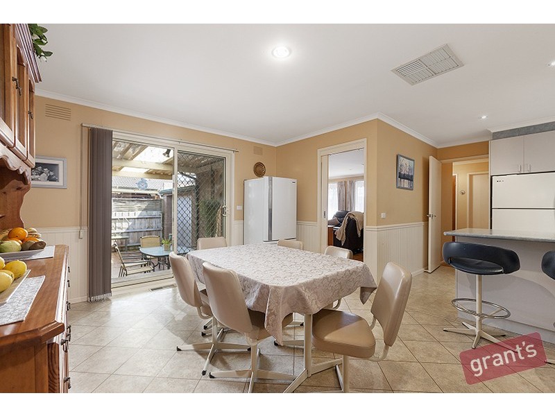 20 Primrose Hill Close, Endeavour Hills VIC 3802