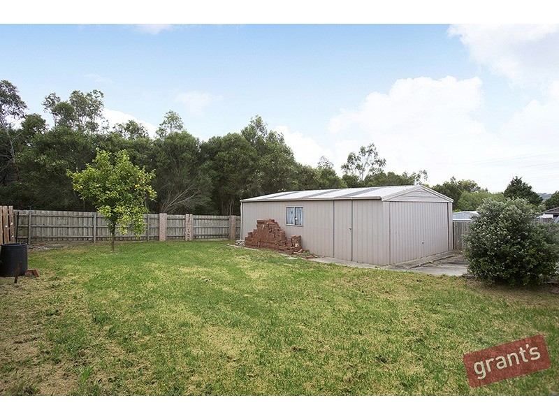 77 George Chudleigh Drive, Hallam VIC 3803