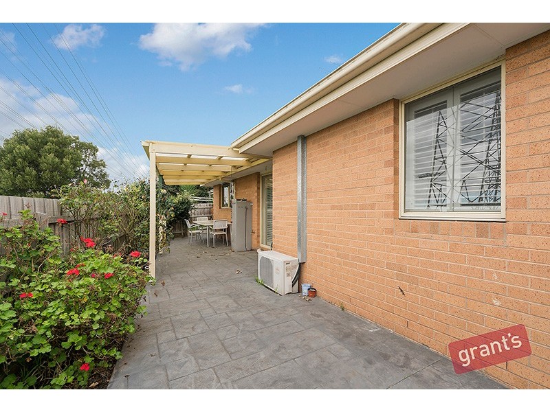 2/61 George Chudleigh Drive, Hallam VIC 3803