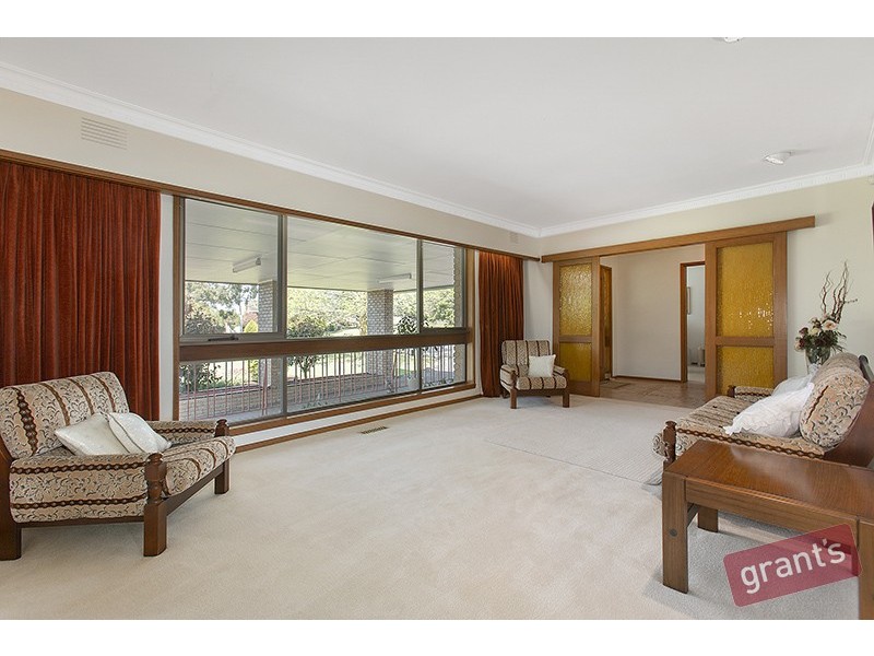 4 Avonwood Road, Narre Warren North VIC 3804