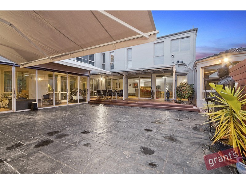 22 -24 Fontaine Terrace, Narre Warren North VIC 3804