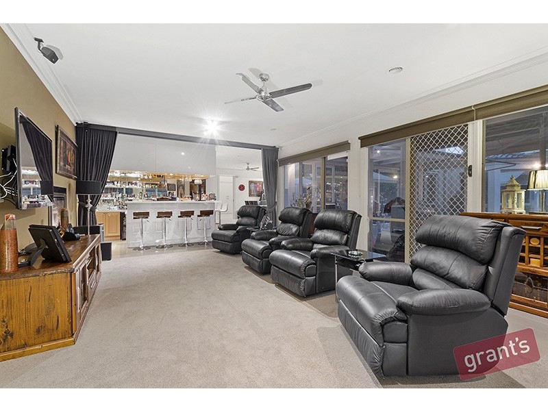 22 -24 Fontaine Terrace, Narre Warren North VIC 3804