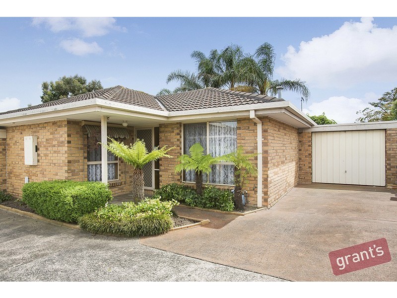 2/4 Denver Drive, Narre Warren VIC 3805