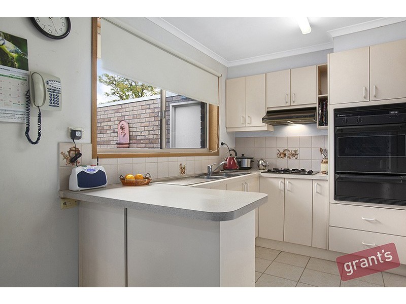 2/4 Denver Drive, Narre Warren VIC 3805