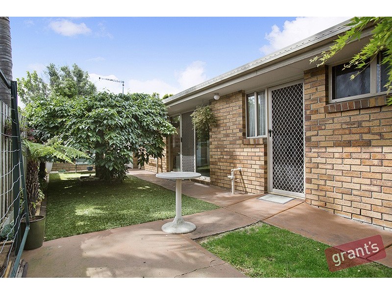 2/4 Denver Drive, Narre Warren VIC 3805