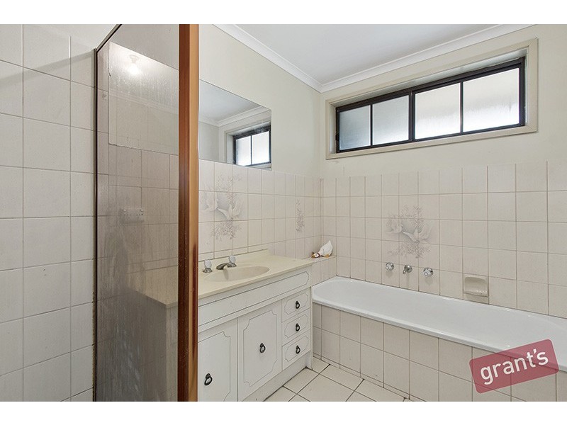 1 Kanaru Court, Narre Warren North VIC 3804