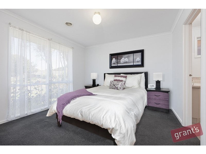 20 Norman Place, Narre Warren VIC 3805