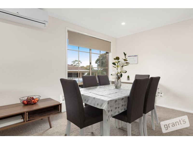2/10 Azalea Court, Narre Warren VIC 3805