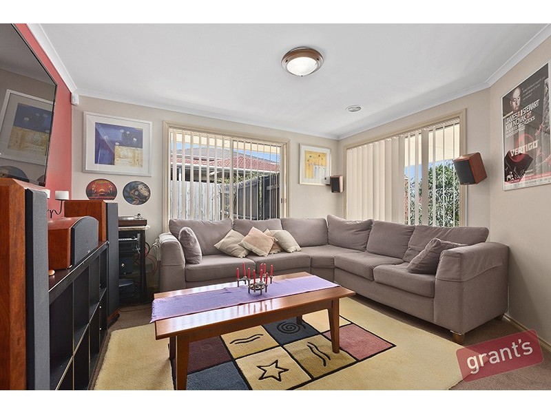 24 Sanctuary Rise, Narre Warren VIC 3805