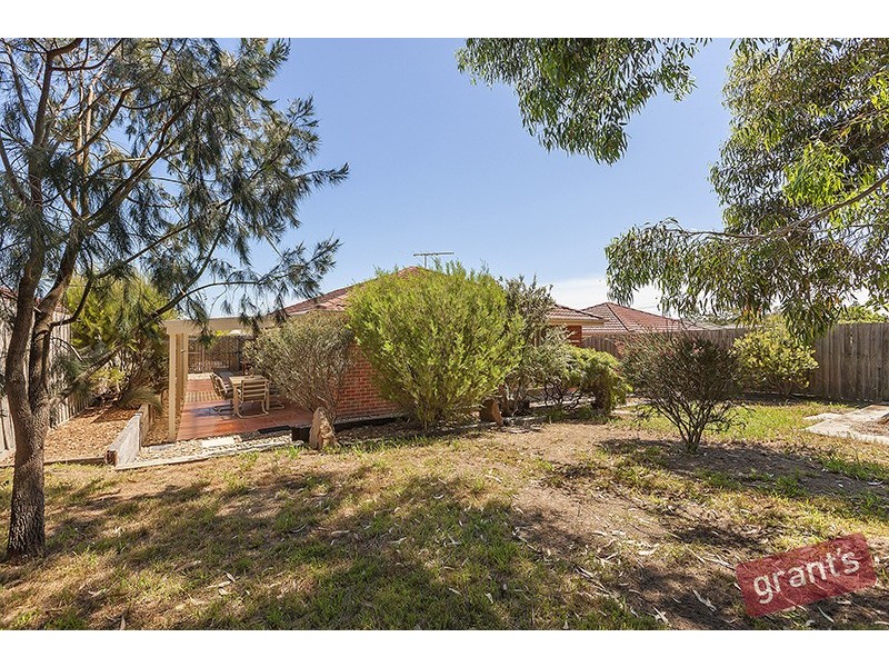 24 Sanctuary Rise, Narre Warren VIC 3805