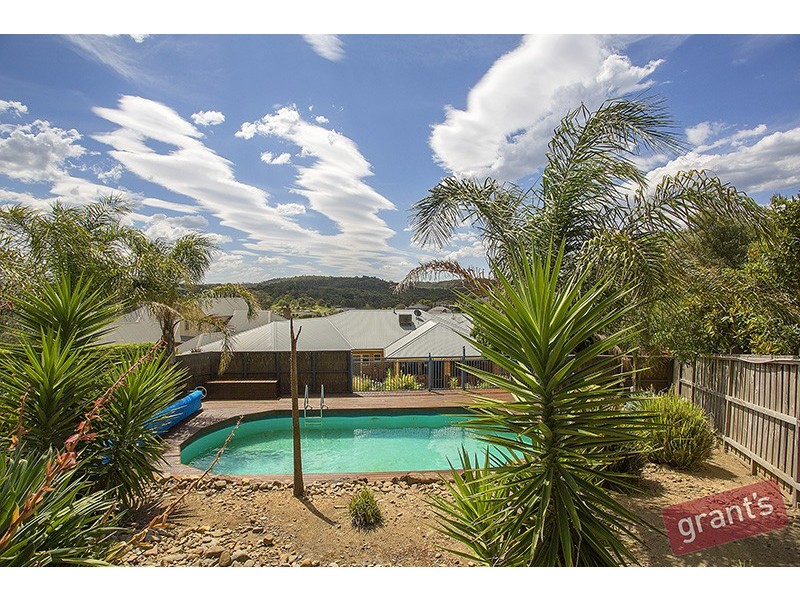 2 Grand Valley Court, Lysterfield South VIC 3156