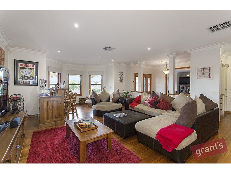 2 Grand Valley Court, Lysterfield South VIC 3156