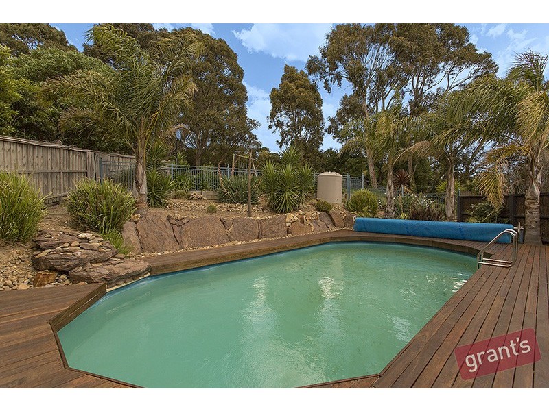 2 Grand Valley Court, Lysterfield South VIC 3156