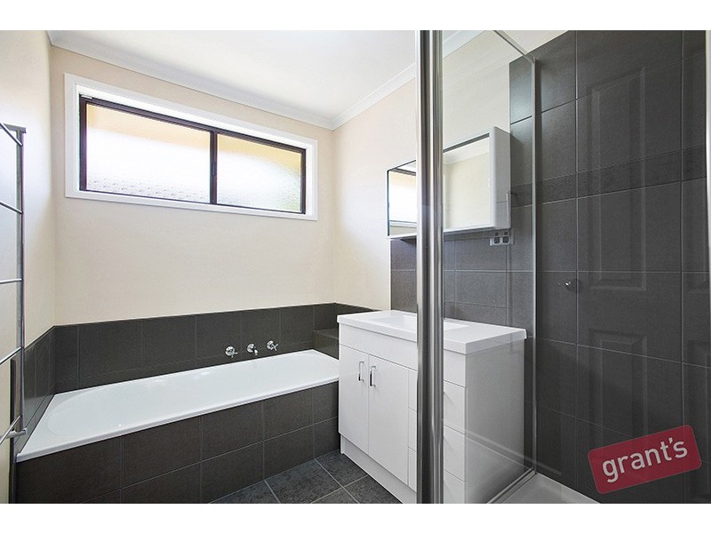 2/7 Bluegum Court, Narre Warren VIC 3805