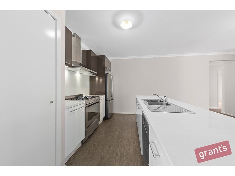 25 Donatello Crescent, Narre Warren VIC 3805