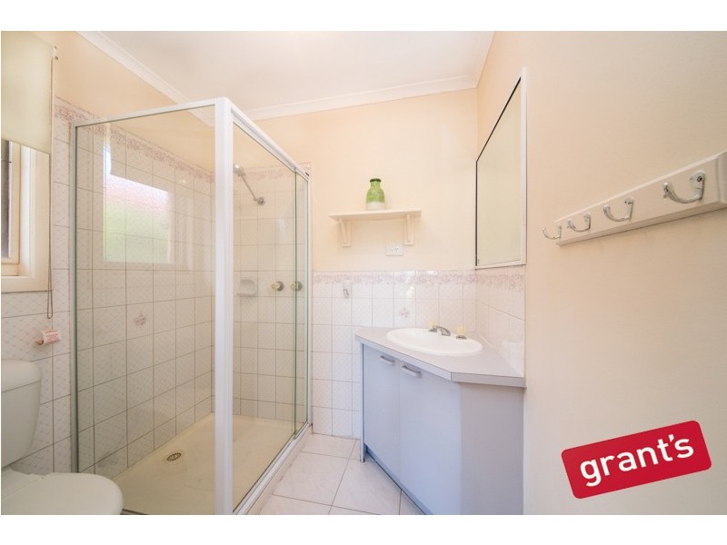 12 Dean Court, Cranbourne West VIC 3977