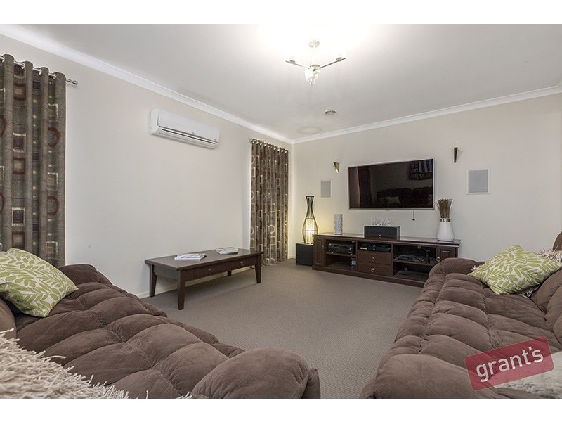 3 Lauradan Avenue, Berwick VIC 3806