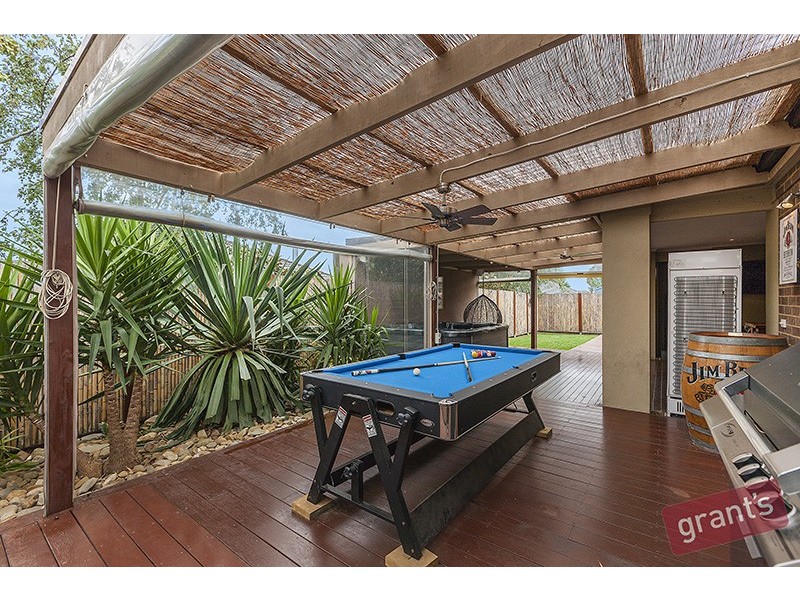 3 Lauradan Avenue, Berwick VIC 3806