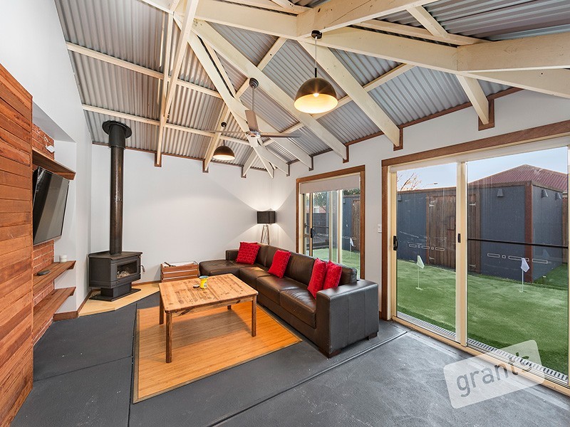 1 Berkshire Place, Narre Warren South VIC 3805
