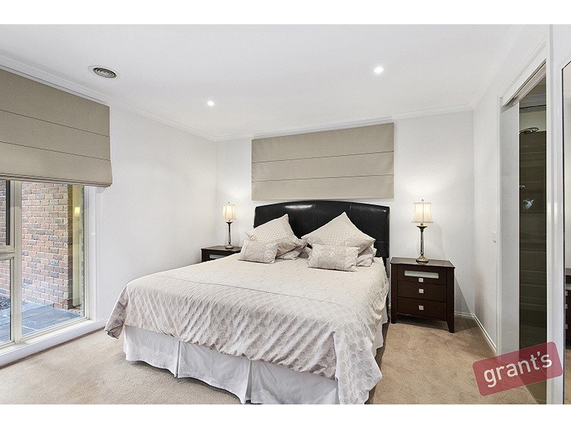 45 Mayfair Crescent, Narre Warren VIC 3805