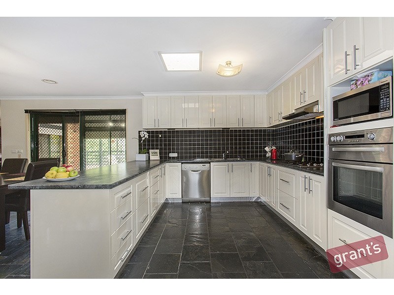 12 Carroll Court, Narre Warren VIC 3805