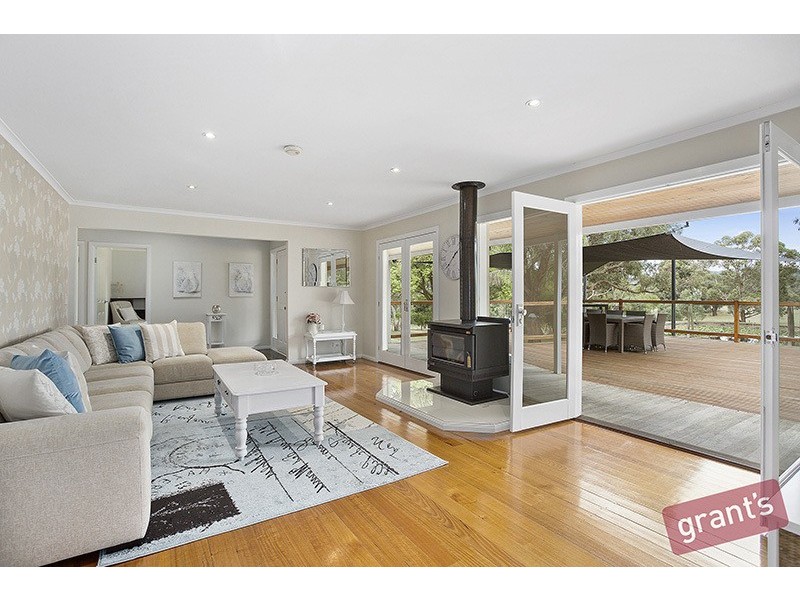 14 Mountain Flat Road, Narre Warren North VIC 3804