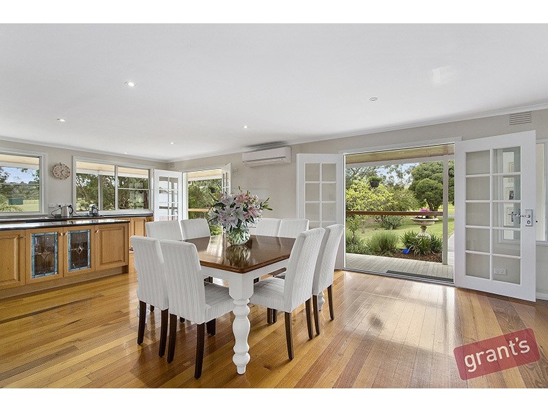 14 Mountain Flat Road, Narre Warren North VIC 3804