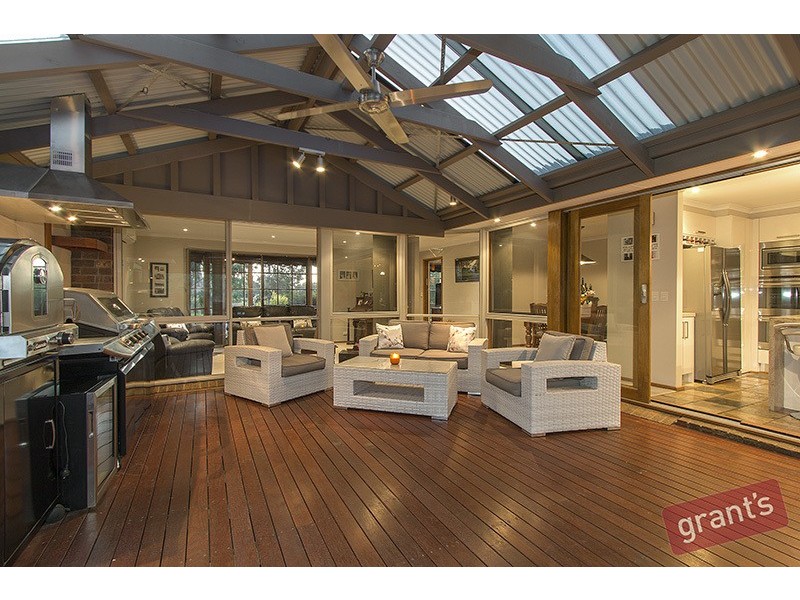 15 Villosa Close, Langwarrin VIC 3910
