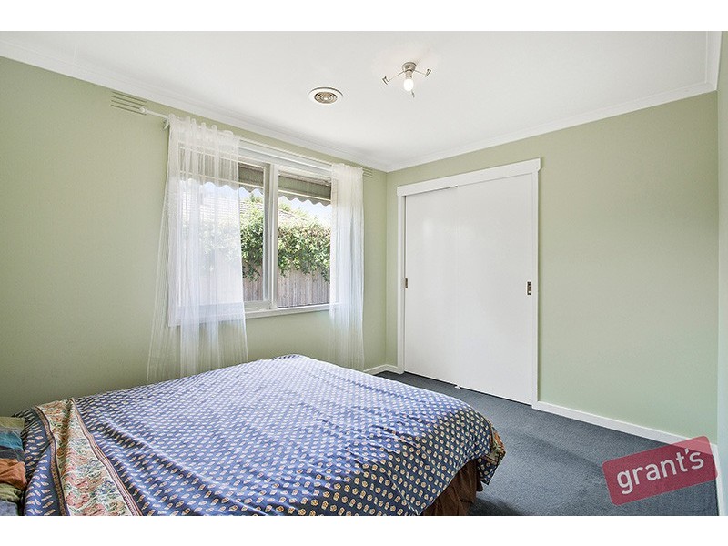 15 Strawbent Rise, Narre Warren VIC 3805