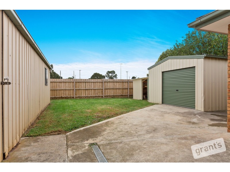 133 Kendall Drive, Narre Warren VIC 3805