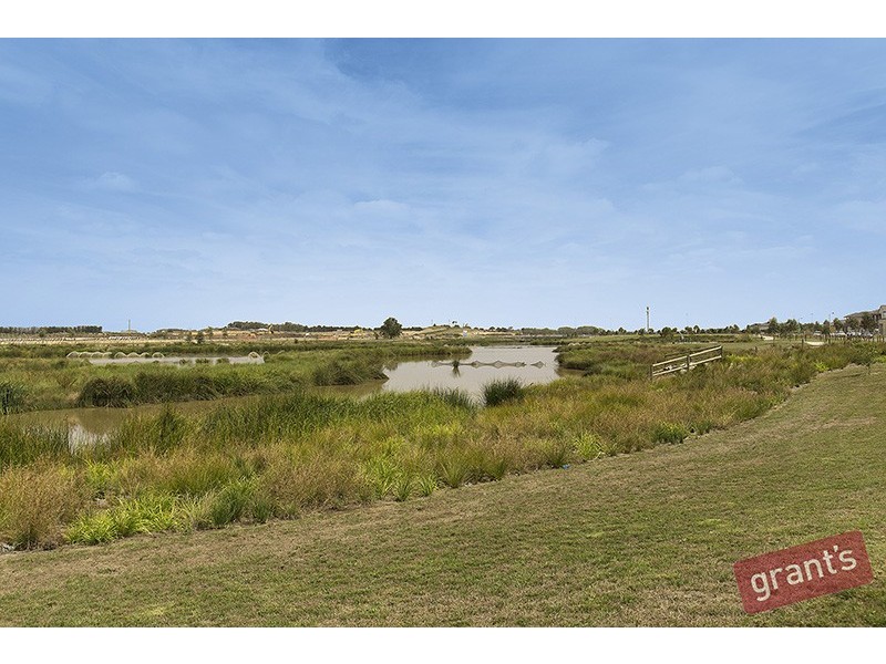 12 Lot 758 Springleaf Avenue, Clyde North VIC 3978